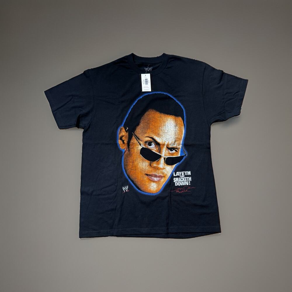 The Rock Big Head T Shirt WWE Layeth The Smacketh Down Size LARGE New